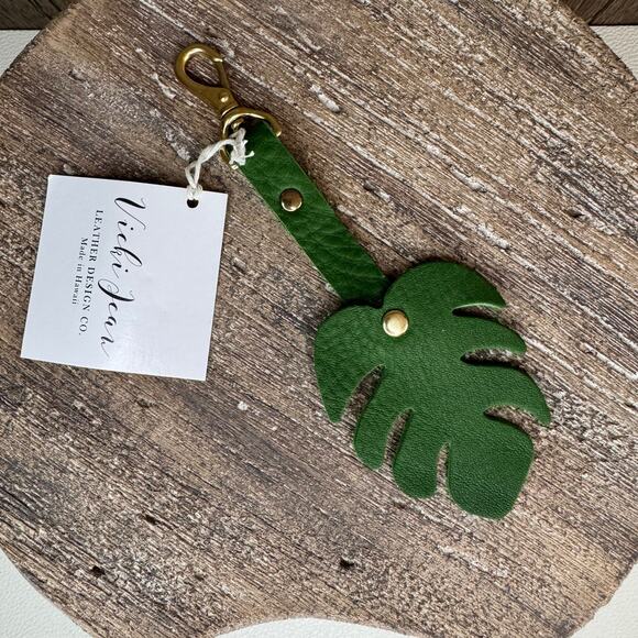 Monstera Leather Bag Charm Leather Purse Keychain NEW FAST SHIP - Picture 1 of 3